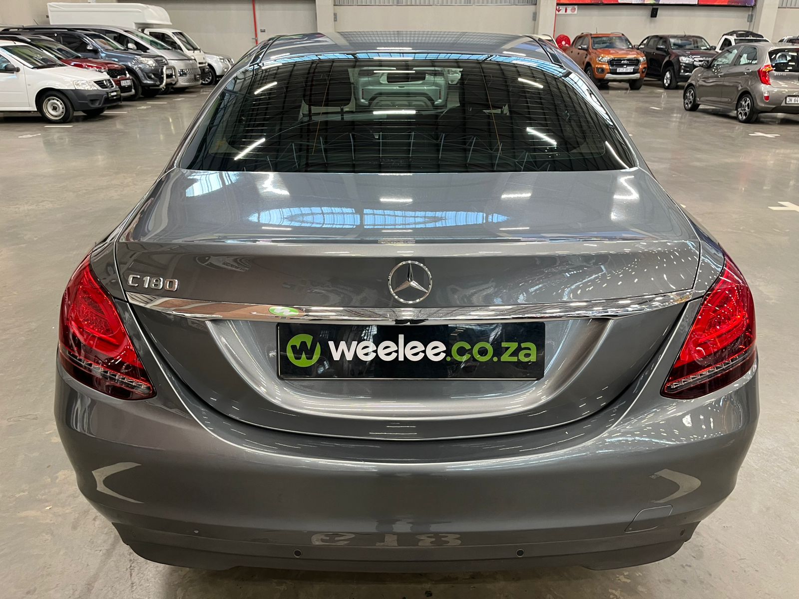MERCEDES-BENZ C CLASS C180 A/T